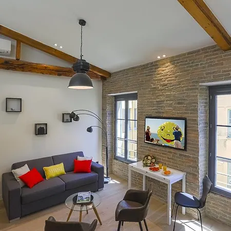 Апартаменты My Casa - 4 Place Massena - Duplex Ницца