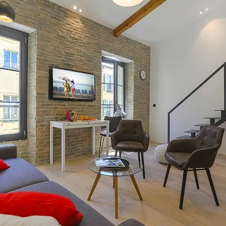 My Casa - 4 Place Massena - Duplex Апартаменты *