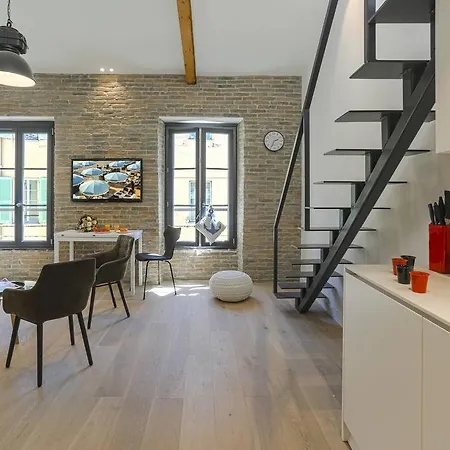 My Casa - 4 Place Massena - Duplex