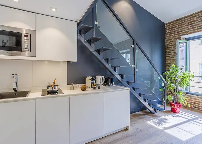 My Casa - 4 Place Massena - Duplex شقة *