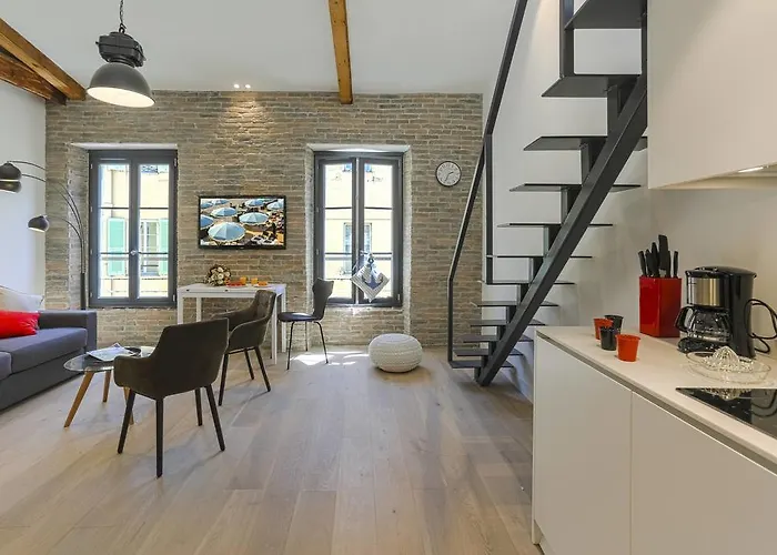 My Casa - 4 Place Massena - Duplex