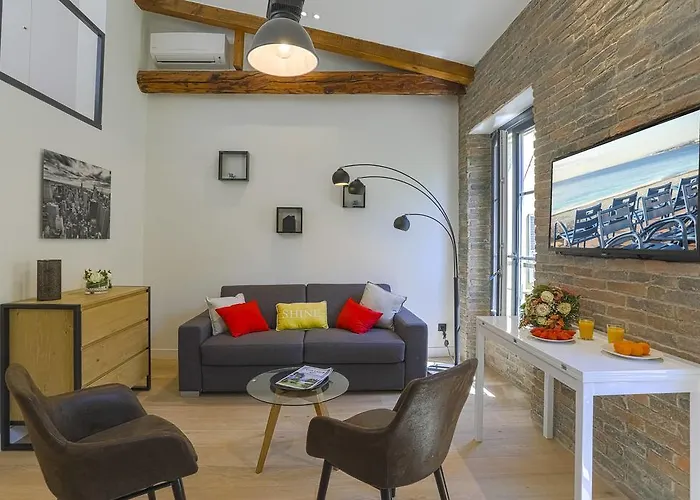 My Casa - 4 Place Massena - Duplex شقة نيس