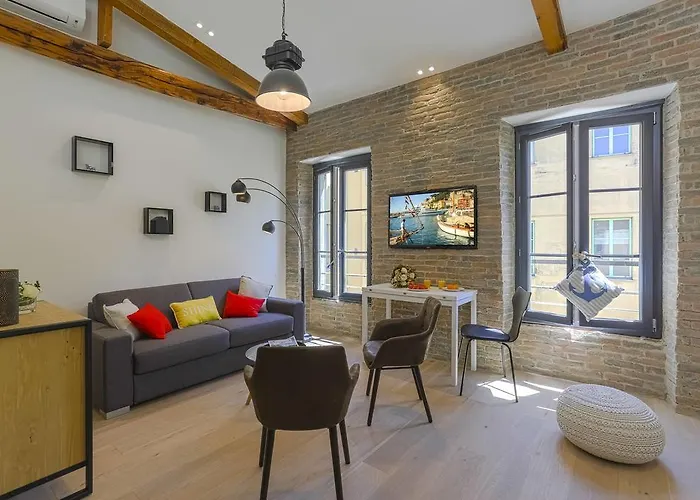 شقة My Casa - 4 Place Massena - Duplex *